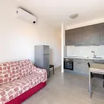 In With Swimming Pool And Sea View Lejlighed *