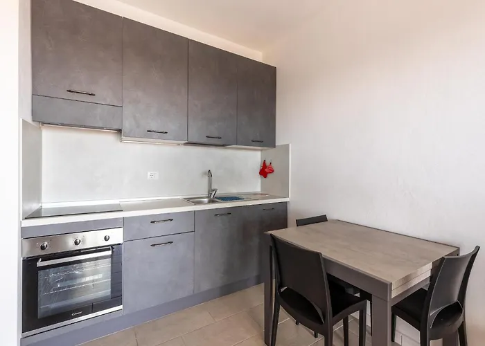 Apartment In With Swimming Pool And Sea View *