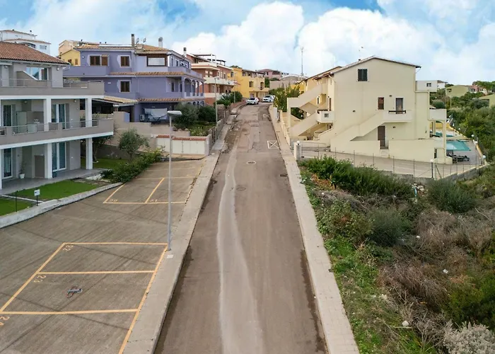 Апартаменты In With Swimming Pool And Sea View *